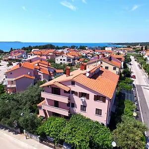Mira 1293 Appartamento Fažana